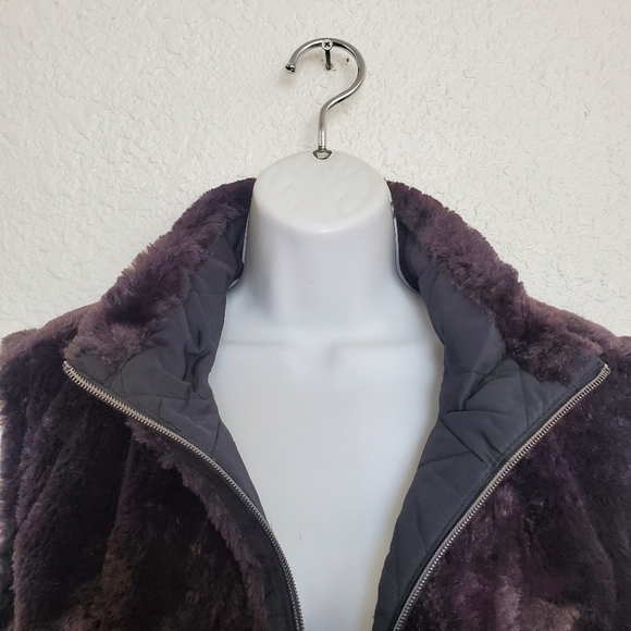 Casual Identity Reversible Vest Faux Fur Chocolate Brown (XL) - Picture 3 of 16